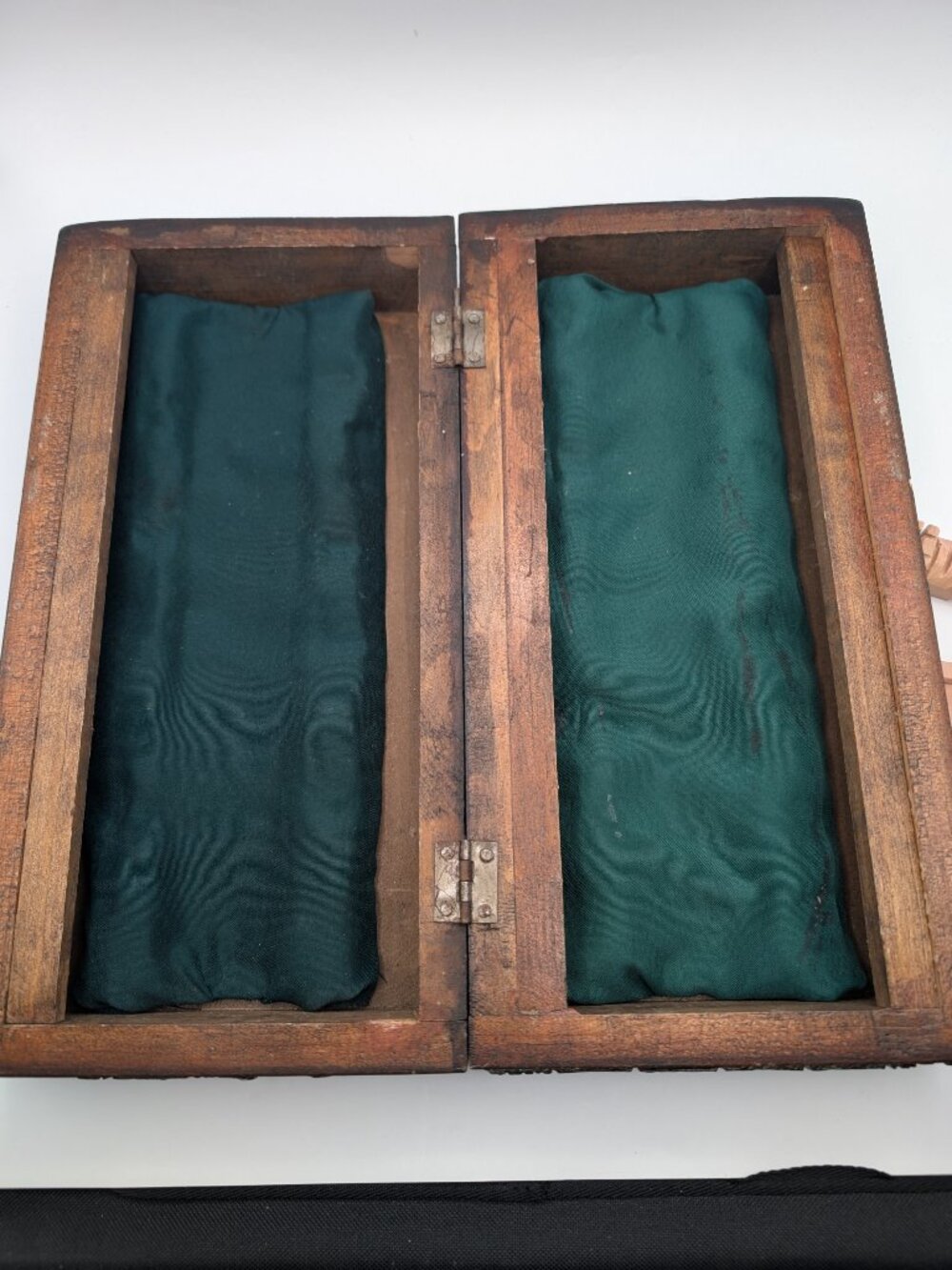 Vintage Inca Aztec Hand Carved Onyx Chessboard Storage & Set - Picture 6 of 9